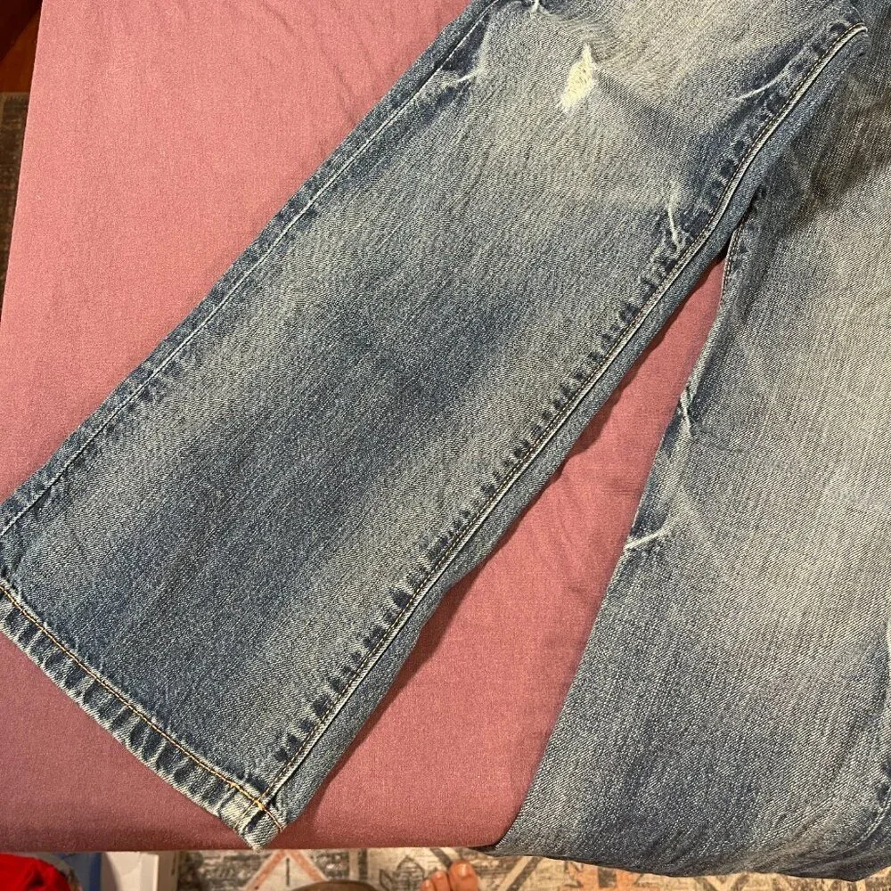 Old Navy Straight Leg Faded Blue Jeans - Size 2